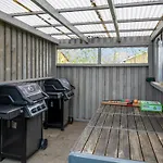 2 Bedroom In Apartment