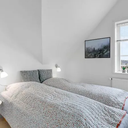 2 Bedroom In *